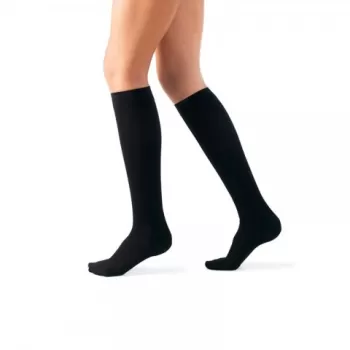 Ciorapi medicali pana la genunchi cu compresie de 18-22 mmHg si 140 DEN, NursingCare - MN22-1
