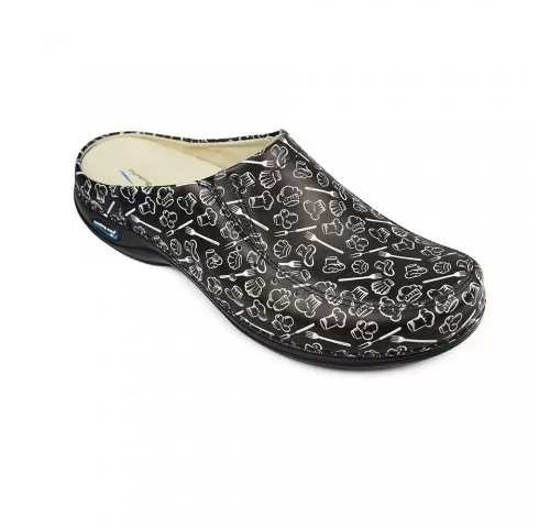 16-Saboti-medicali-din-piele-naturala--lavabili--Nursingcare-Wash-Go-Berlin--Kitchen