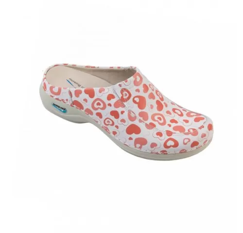 21-Saboti-medicali-din-piele-naturala--lavabili--Nursingcare-Wash-Go-Paris--Hearts