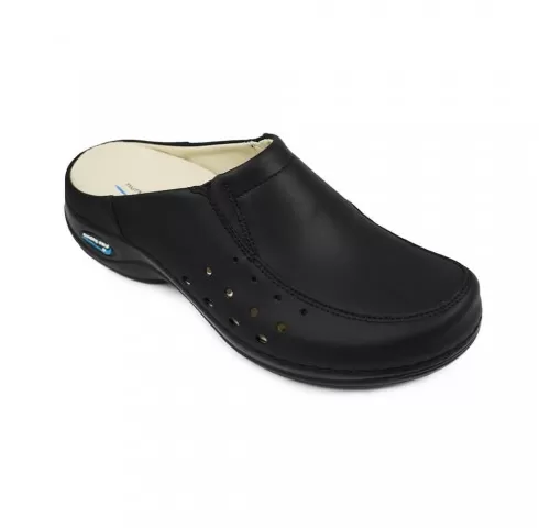 15-Saboti-medicali-din-piele-naturala--lavabili--Nursingcare-Wash-Go-Berlin--negru