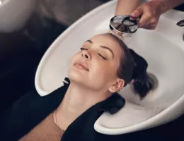 Care sunt pașii pentru un scalp sănătos?