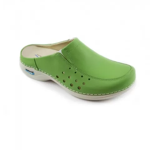 12-Saboti-medicali-din-piele-naturala--lavabili--Nursingcare-Wash-Go-Berlin--verde-deschis