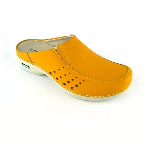 14-Saboti-medicali-din-piele-naturala--lavabili--Nursingcare-Wash-Go-Berlin--mustariu