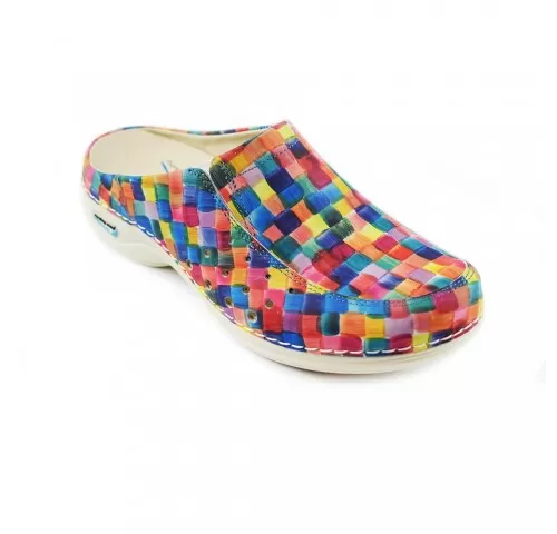 10-Saboti-medicali-din-piele-naturala--lavabili--Nursingcare-Wash-Go-Berlin--patratele-colorate